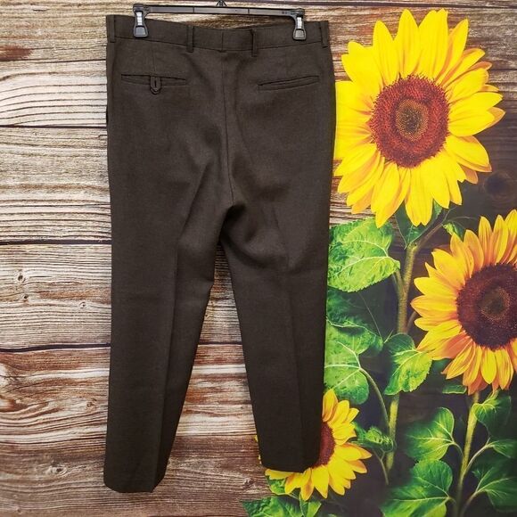 Levi's Men's Sportswear brown dress pants , size : 36/31" Action slacks Pre-own - Picture 1 of 6